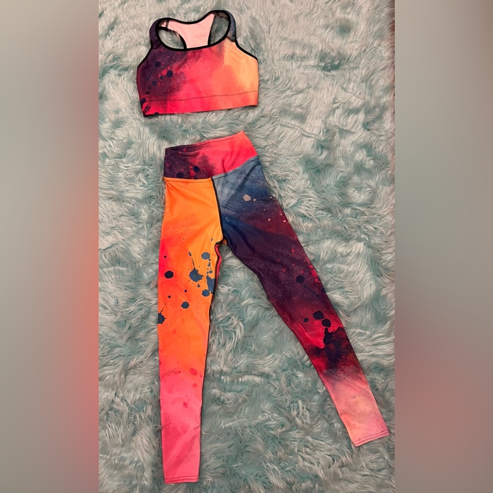 Looney 🩷Legs Brand super soft in Cosmic Splash, Sports Bra (S) & Leggings (XS)
